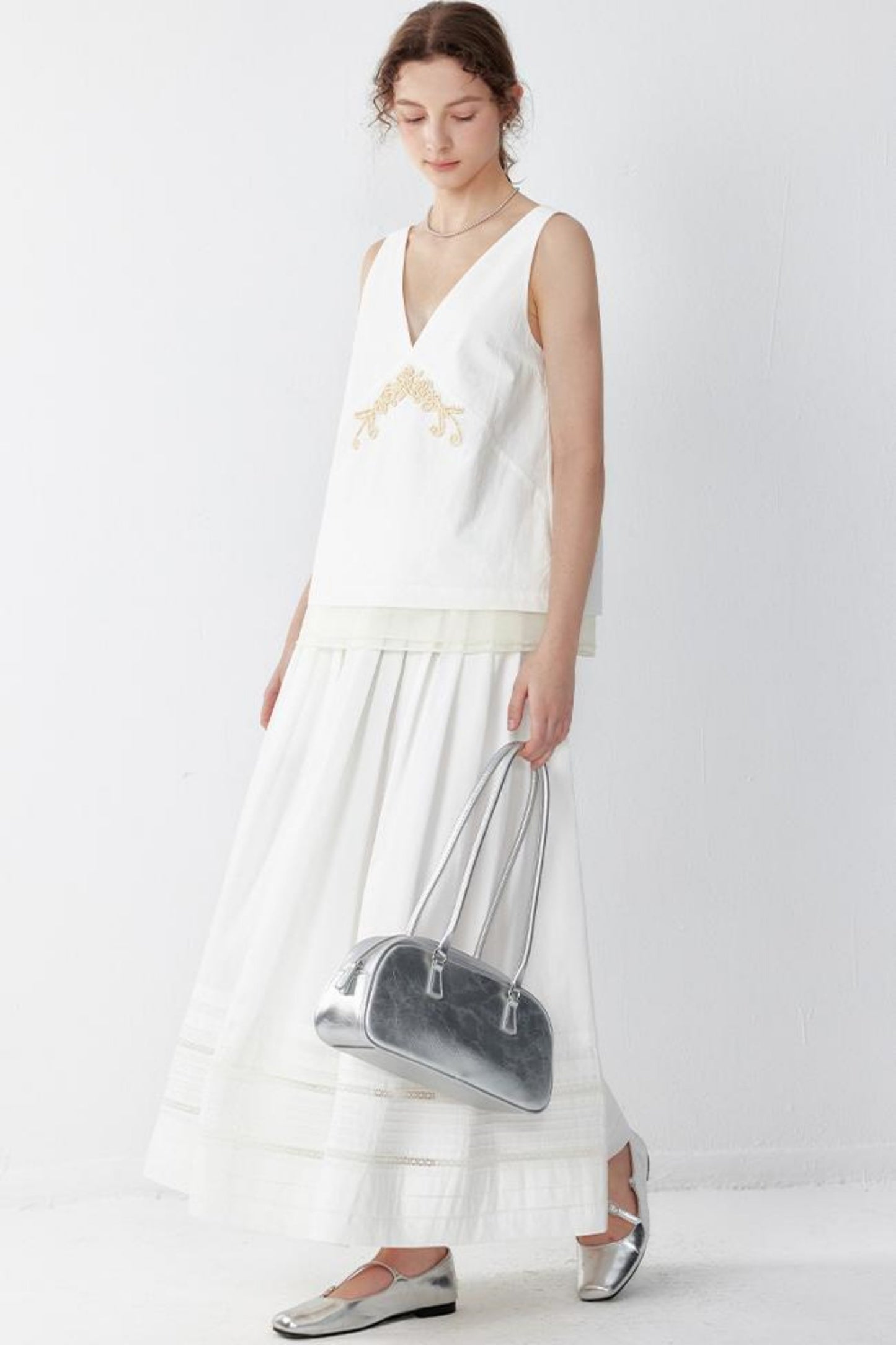 Luxe V-Neck Bustier & Linen Set-Up