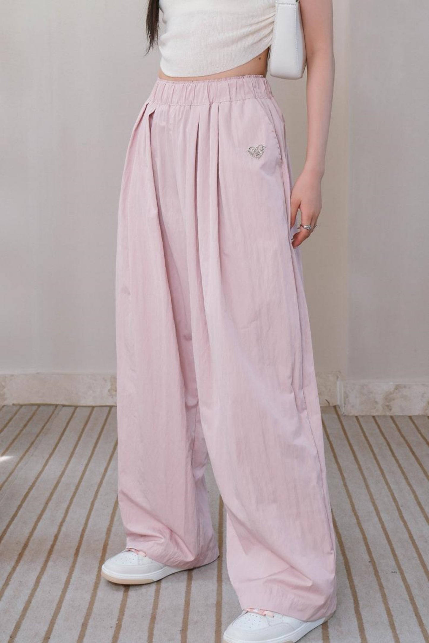 Loose Silhouette Pants