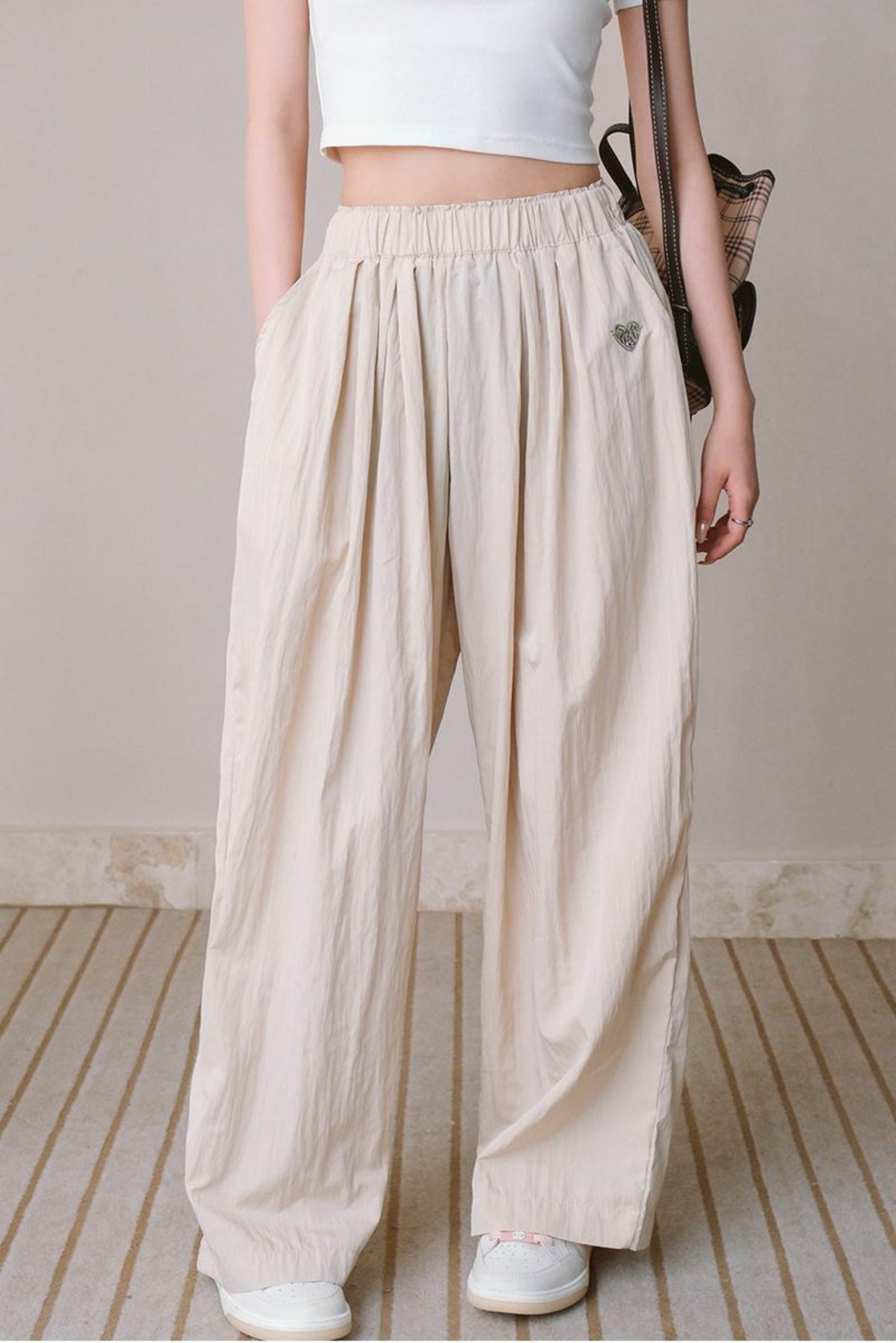 Loose Silhouette Pants