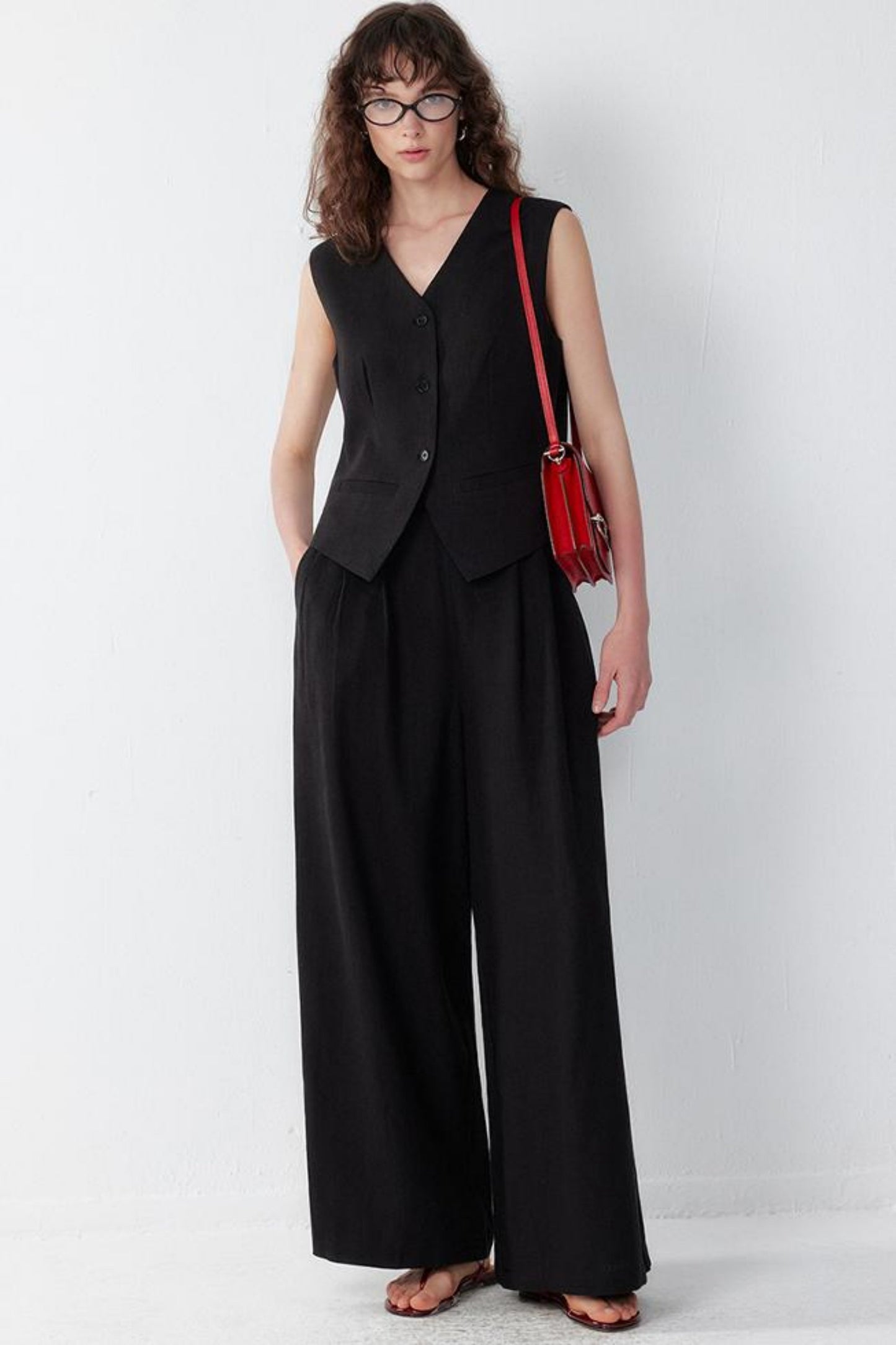 Elegance V-Collar Black Vest Set-Up