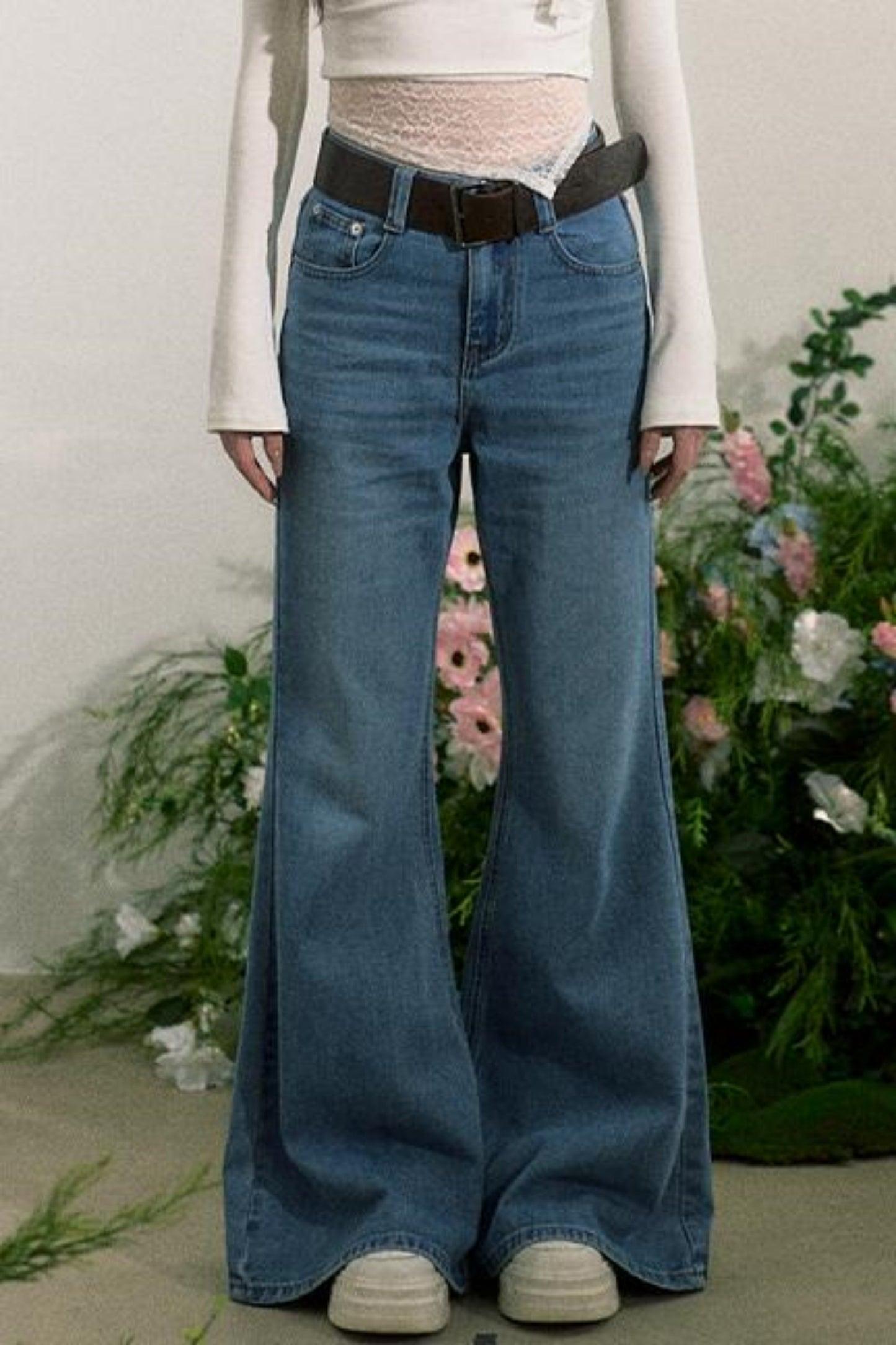 Flare Wide-Leg Jeans