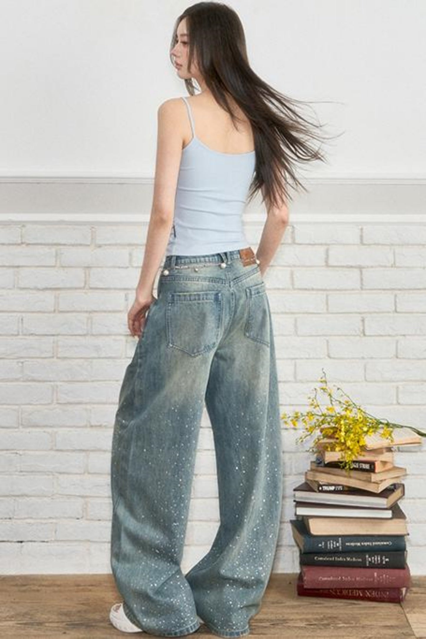 One-Shoulder Chic Set-Up