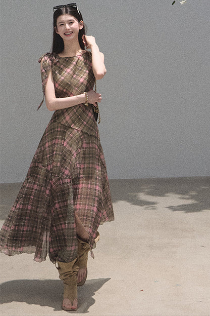 Asymmetrisches schulterfreies Kleid im Farbblock-Design