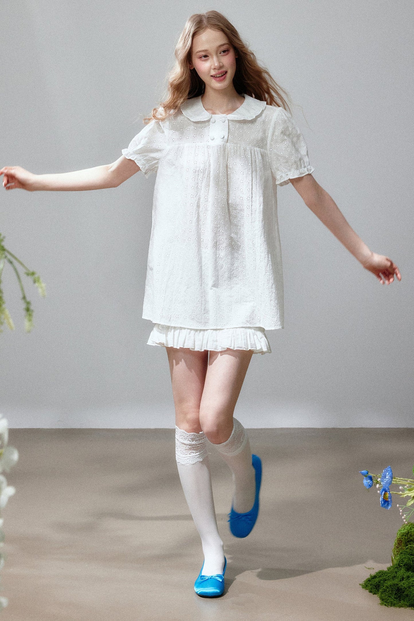 Short Sleeve Hollow Out Doll Collar Top and Skirt Set-Up