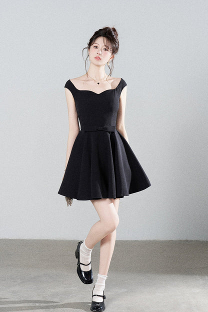 Black Square-Neck Puffy A-Line Dress