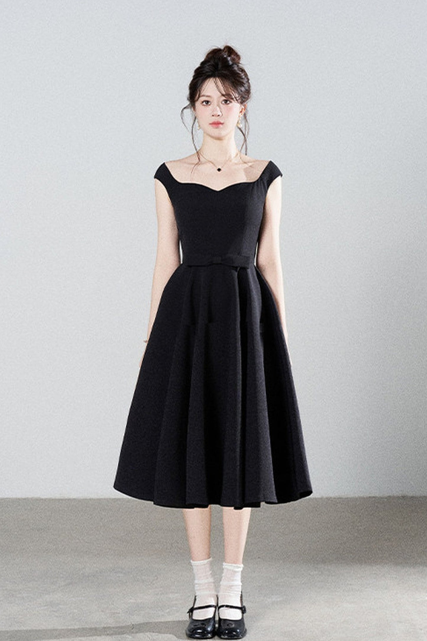Black Square-Neck Puffy A-Line Dress