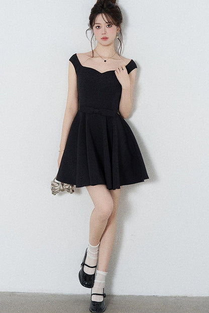 Black Square-Neck Puffy A-Line Dress