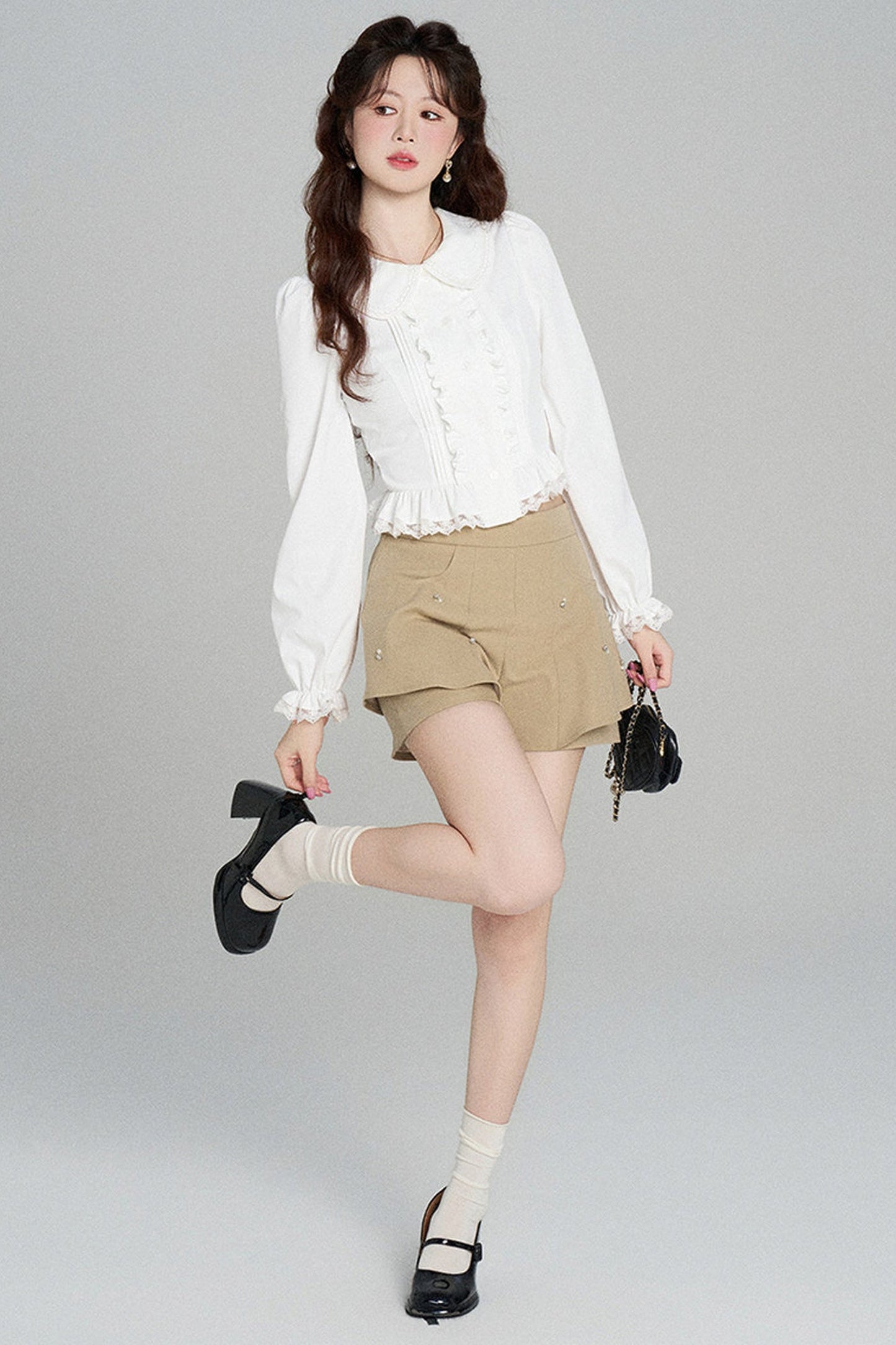 Ruffled Doll Collar Blouse And Shorts Set-Up