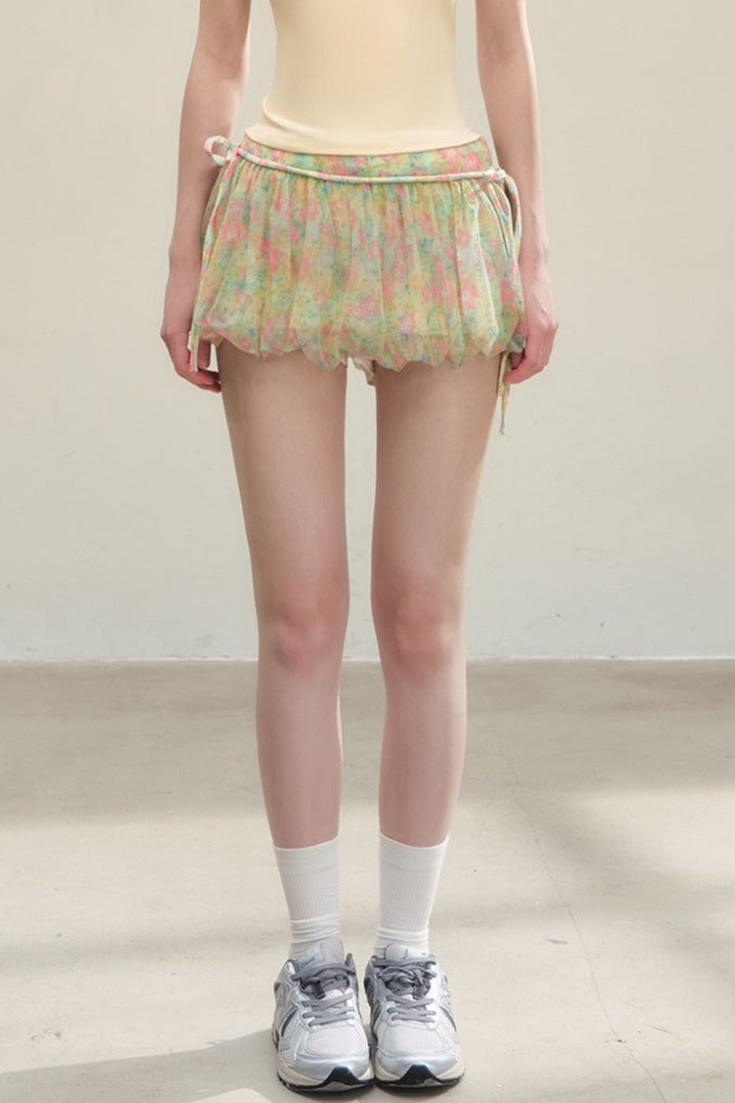 Floral Ruffle Short Skirt