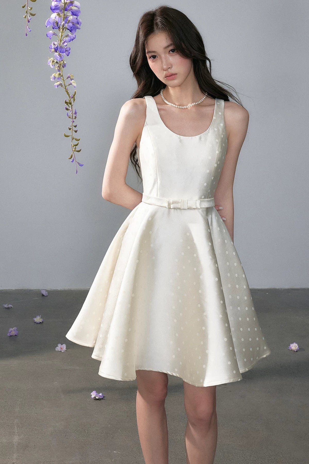 Hepburn Short Skirt Satin Dress And White Shawl Set-Up