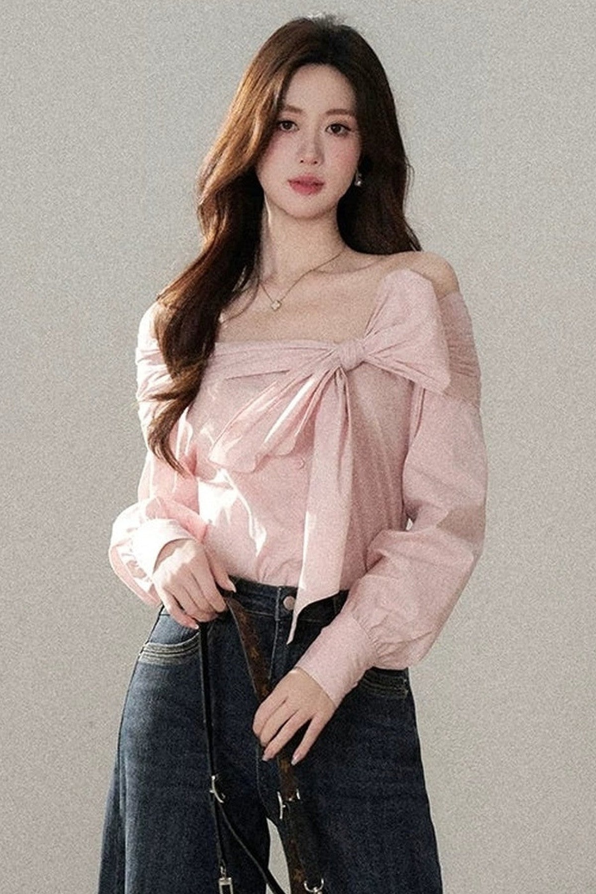 One-Shoulder Bow Long Sleeve Blouse