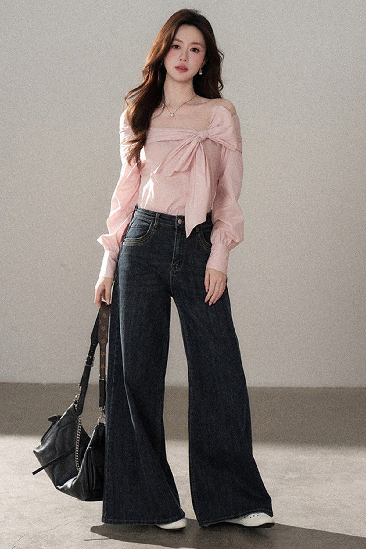 One-Shoulder Bow Long Sleeve Blouse