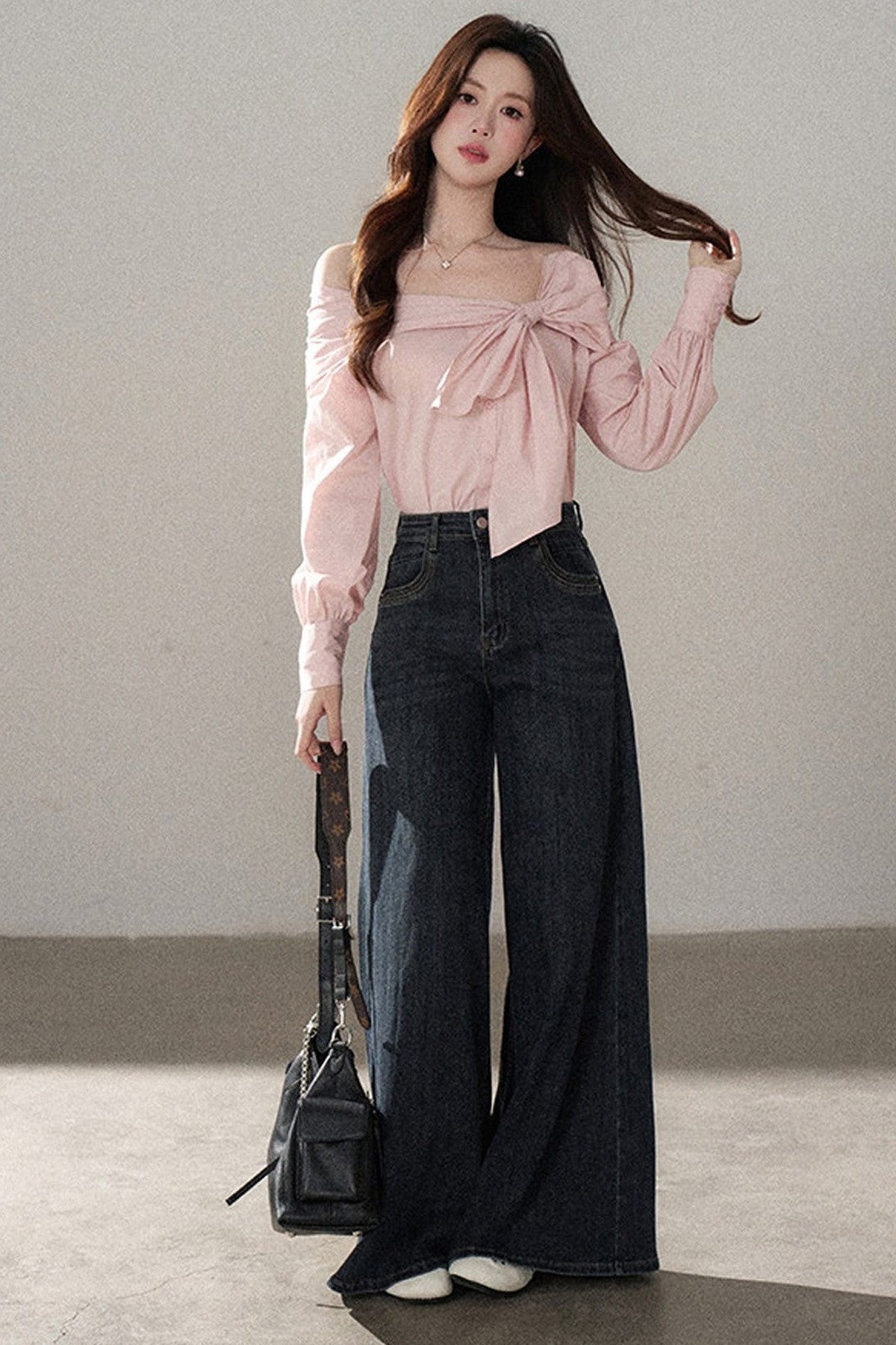 One-Shoulder Bow Long Sleeve Blouse