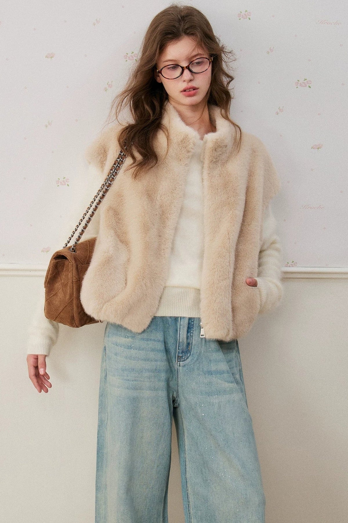 Cloud Velvet Stand Collar Faux Fur Vest