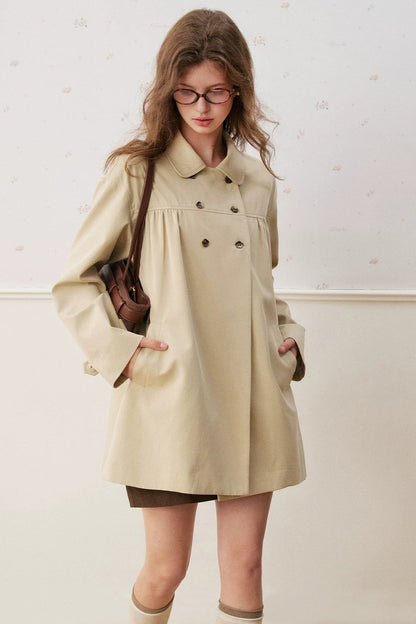 Zweireihiger Trenchcoat mit Kragen