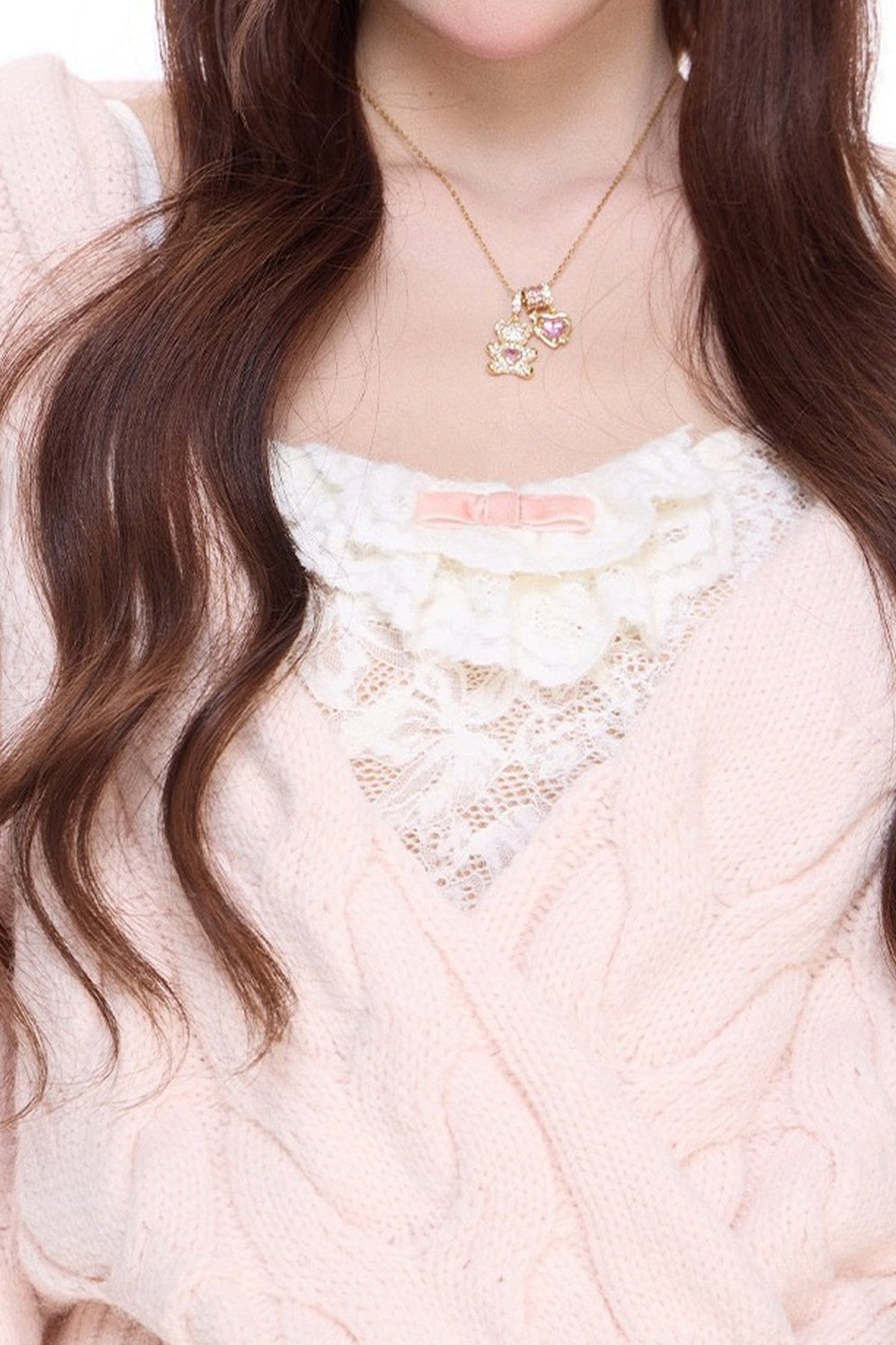 Lily's Diary: Chaqueta de punto trenzado con forro cepillado, camisola de encaje y falda de lana de malla