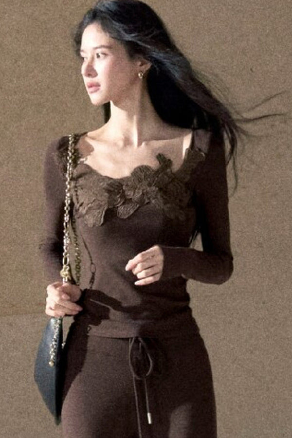 Three-Dimensional Lace Square-Neck Knit Top