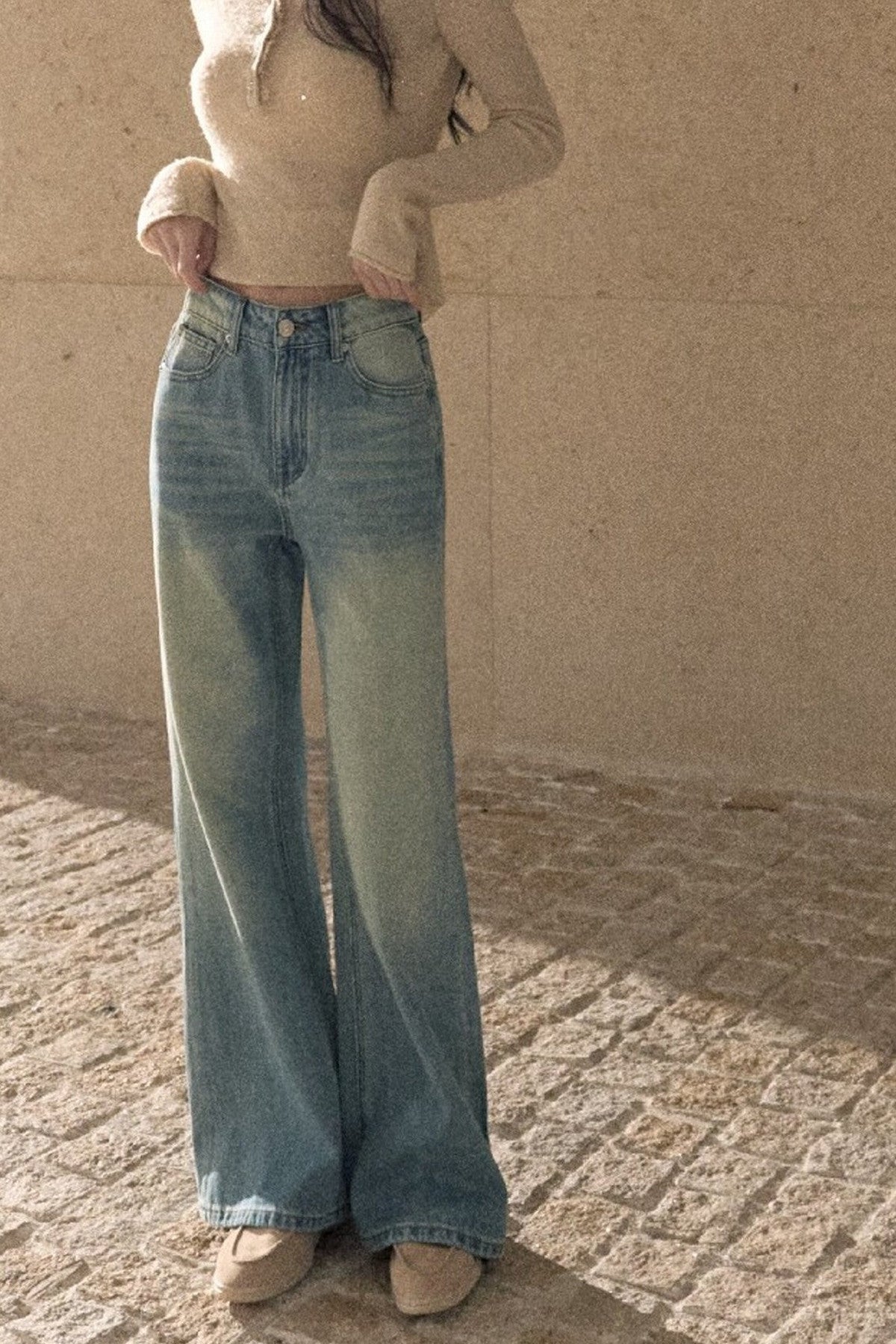 Jeans in denim lavato effetto vintage a gamba dritta