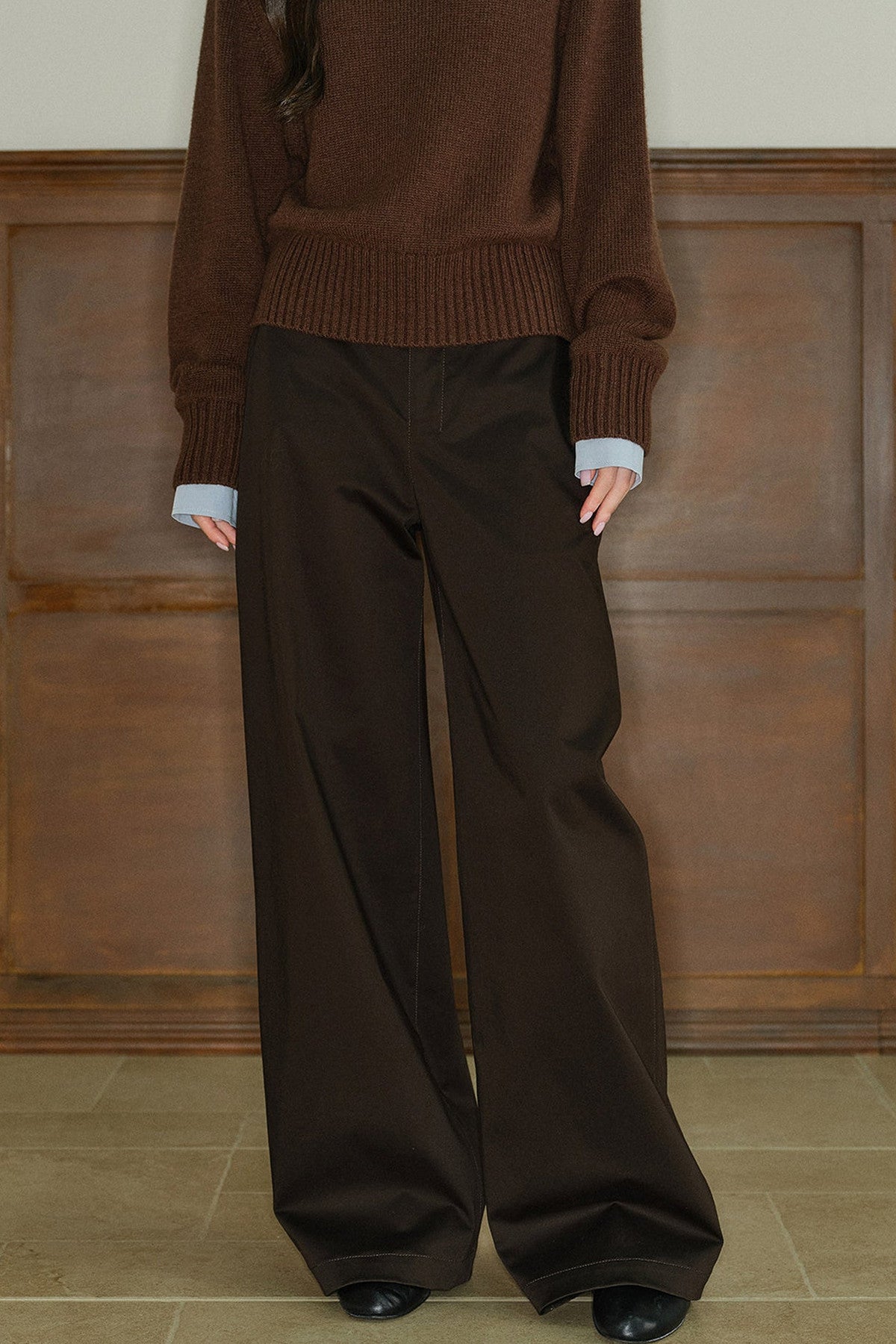Pantalon taille basse à jambes larges