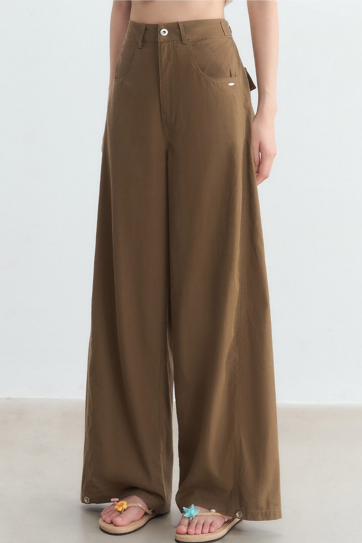 High-Waisted Wide-Leg Cargo Pants