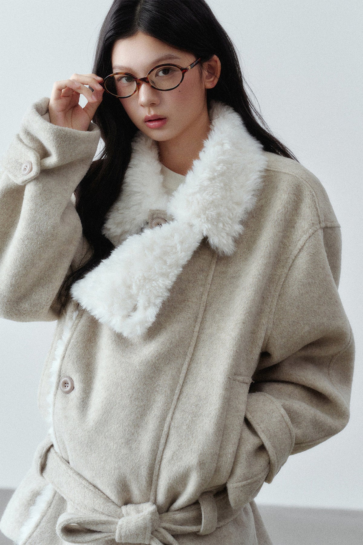 Plush Lapel Woolen Tie-Up Jacket
