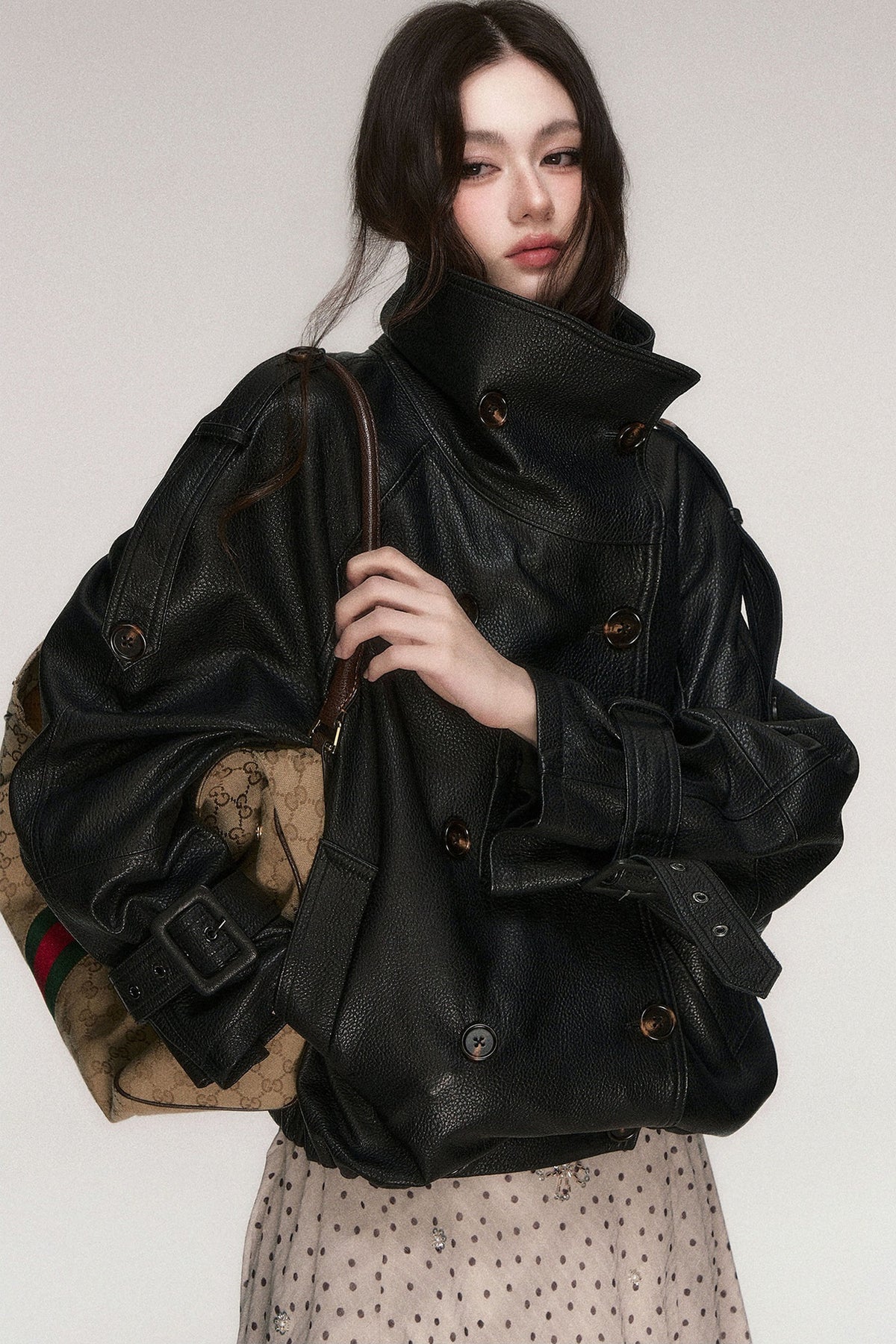 Lederjacke mit lockerer Silhouette und zweireihiger Knopfleiste