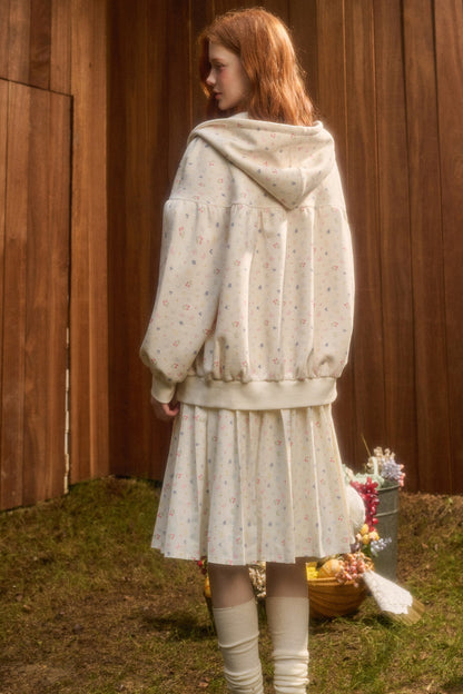 Hoodie and Pleated Skirt Set-Up