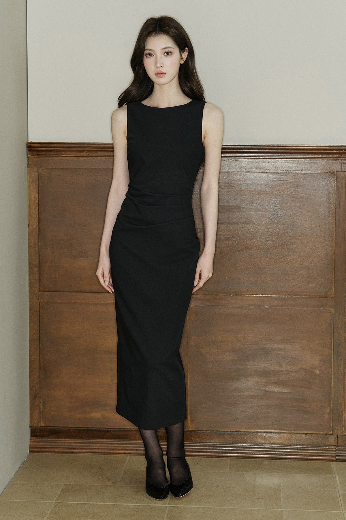 Sleeveless Waist-Cinching Long Dress