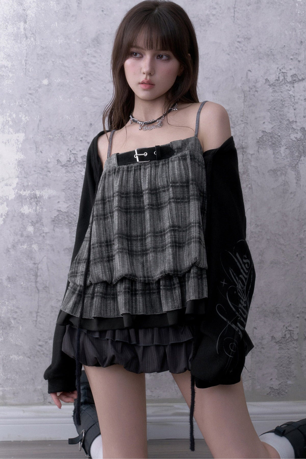Loose Dark Print Knit Top