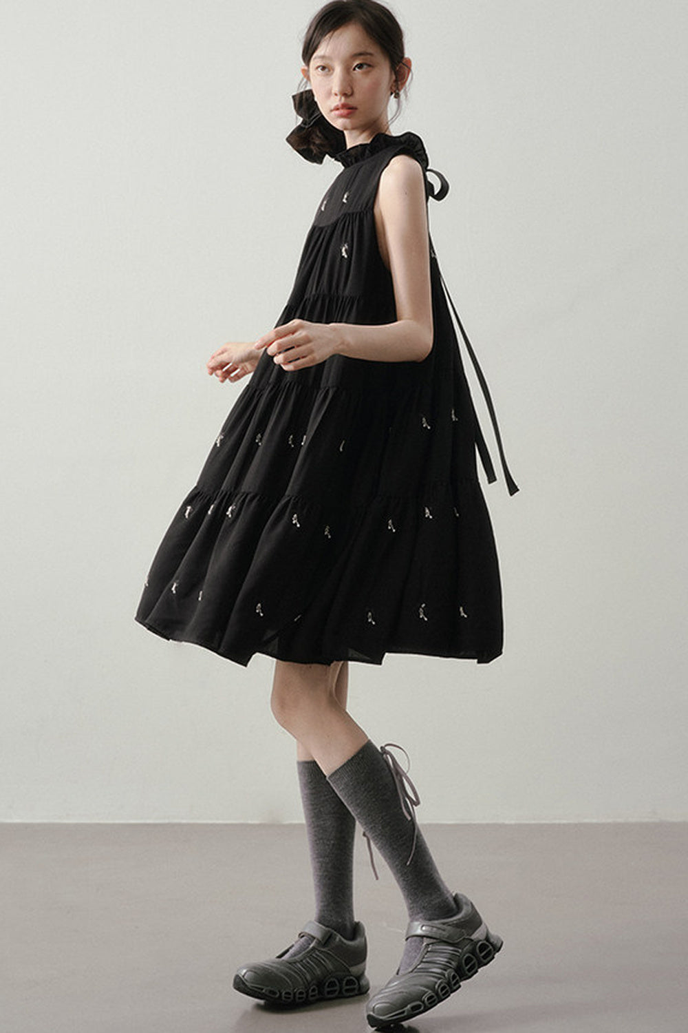 Embroidered Sleeveless Ruffle Stand Collar Dress