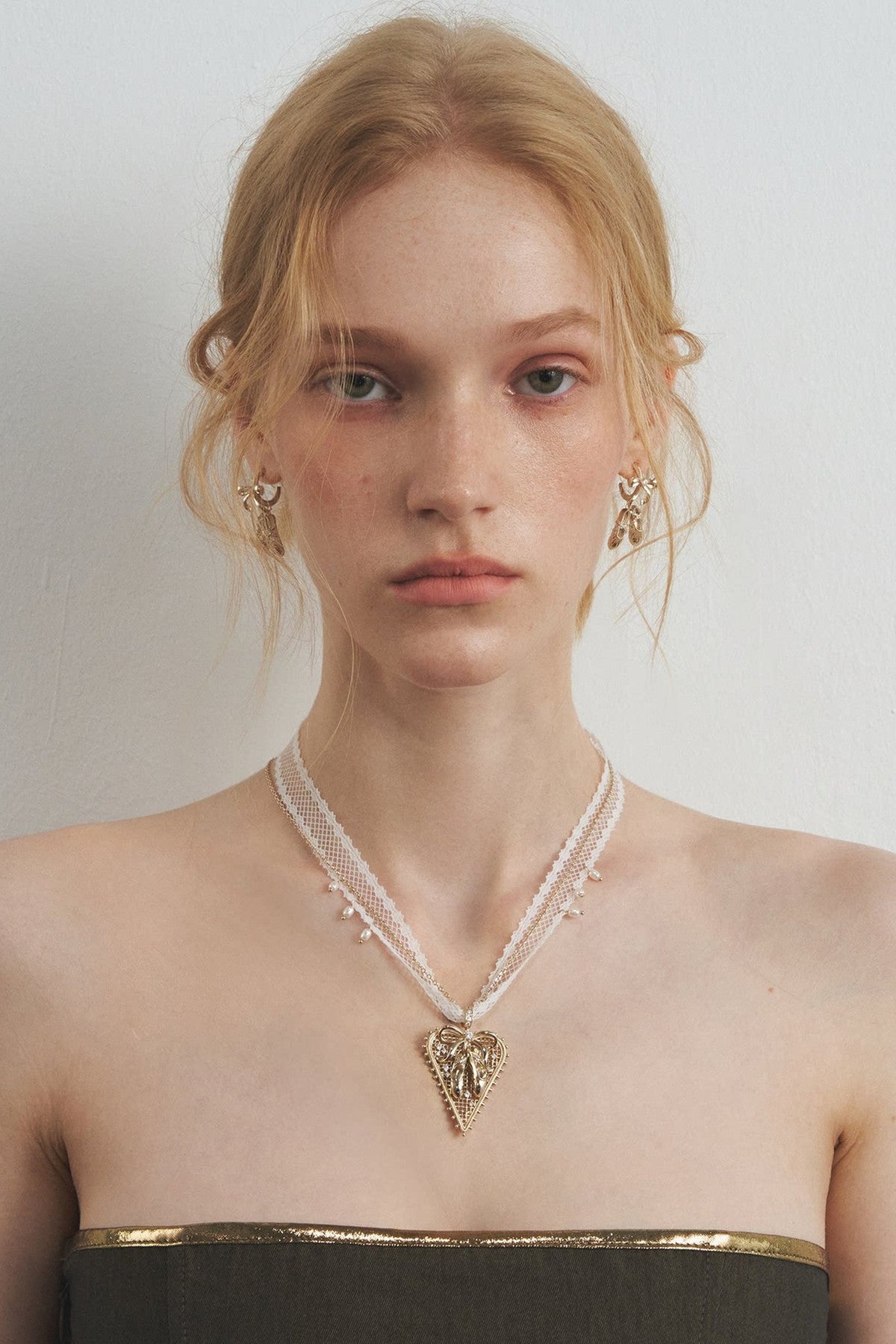 Lace Heart Pendant Necklace