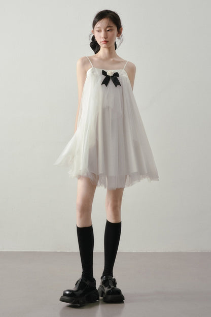 Robe à bretelles en résille française