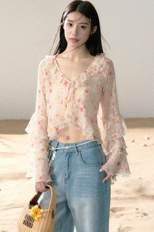 Chiffonbluse mit Blumenmuster und Rüschen