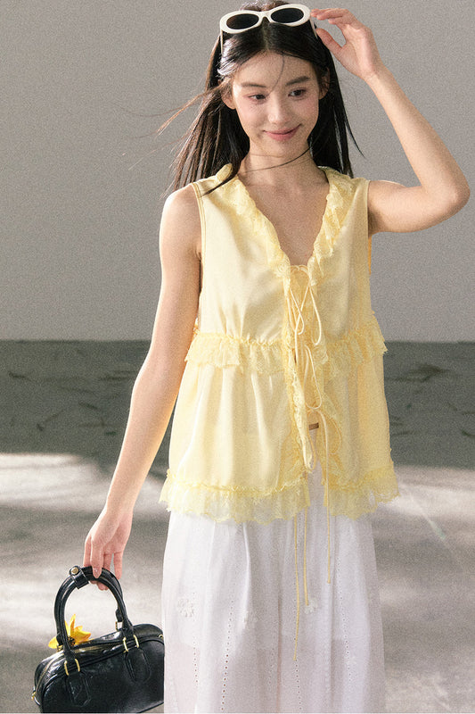 Gilet à volants en dentelle française