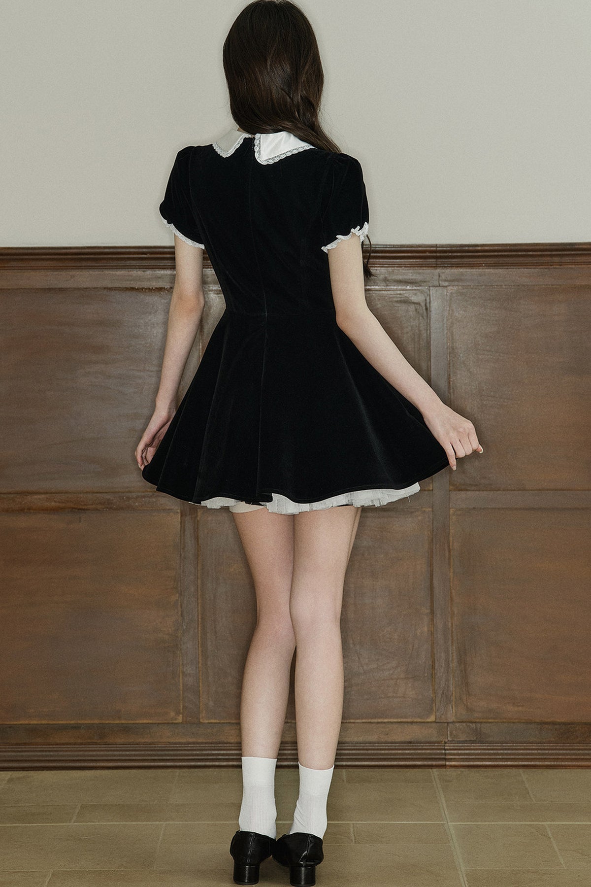 Lace Collar Velvet Puff Sleeve Dress