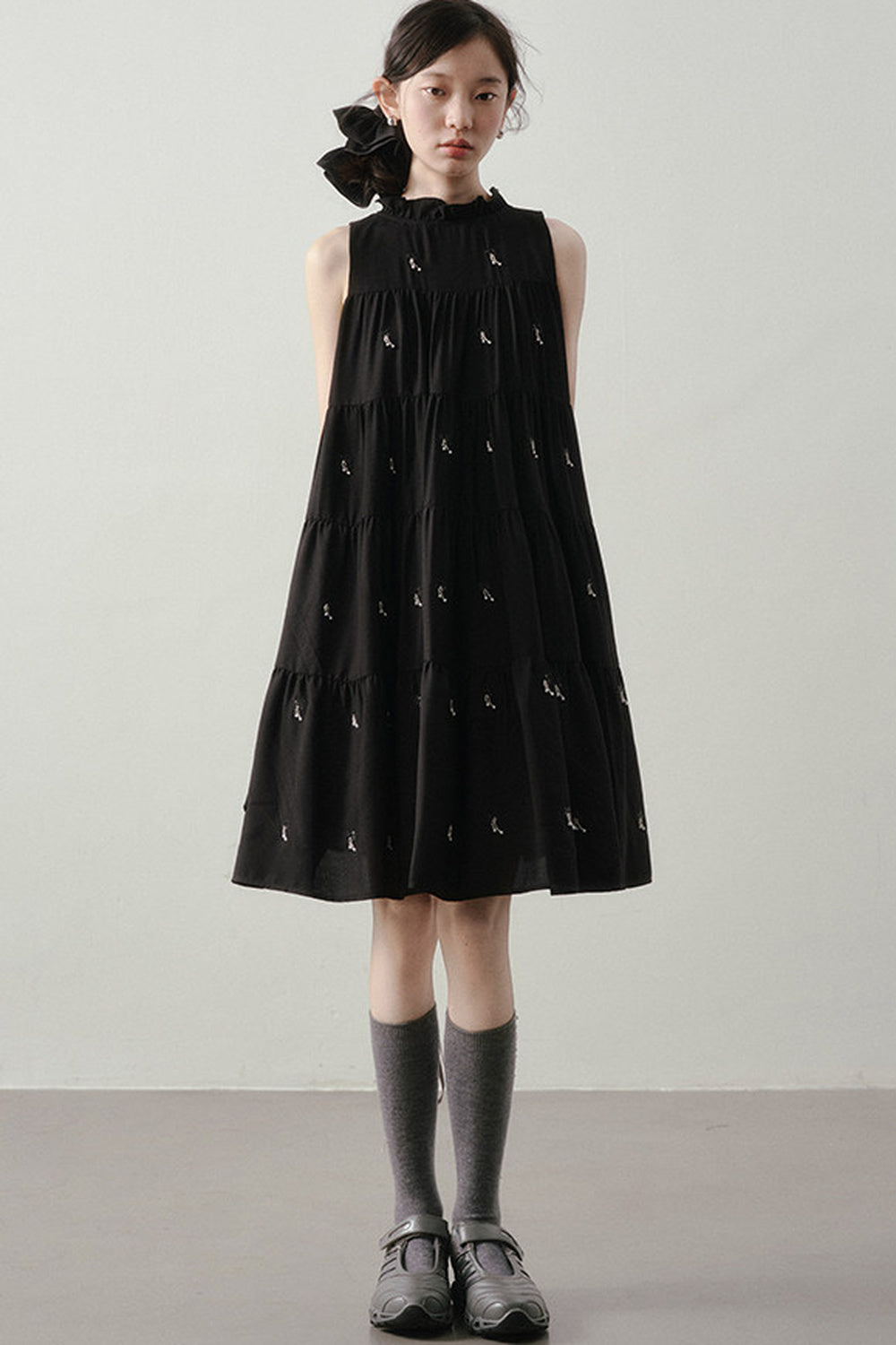 Embroidered Sleeveless Ruffle Stand Collar Dress