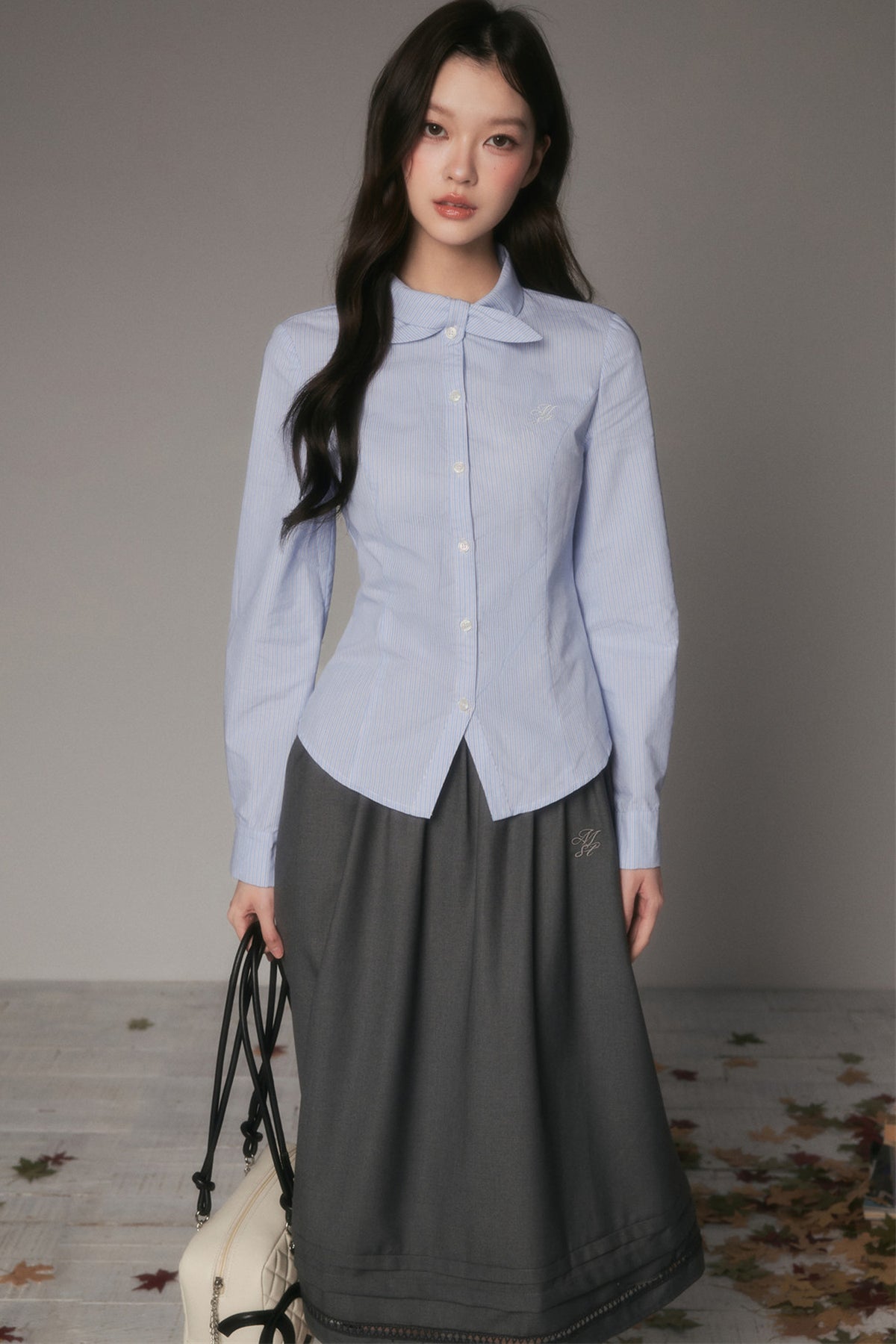 Spring and Autumn Bow Tie Shirt