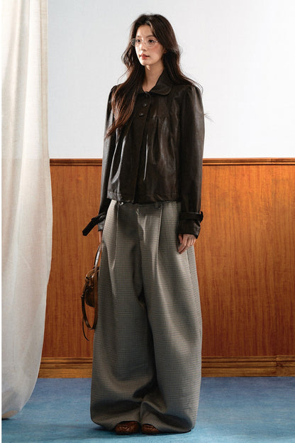 Chaqueta retro de cuero con cuello bebé