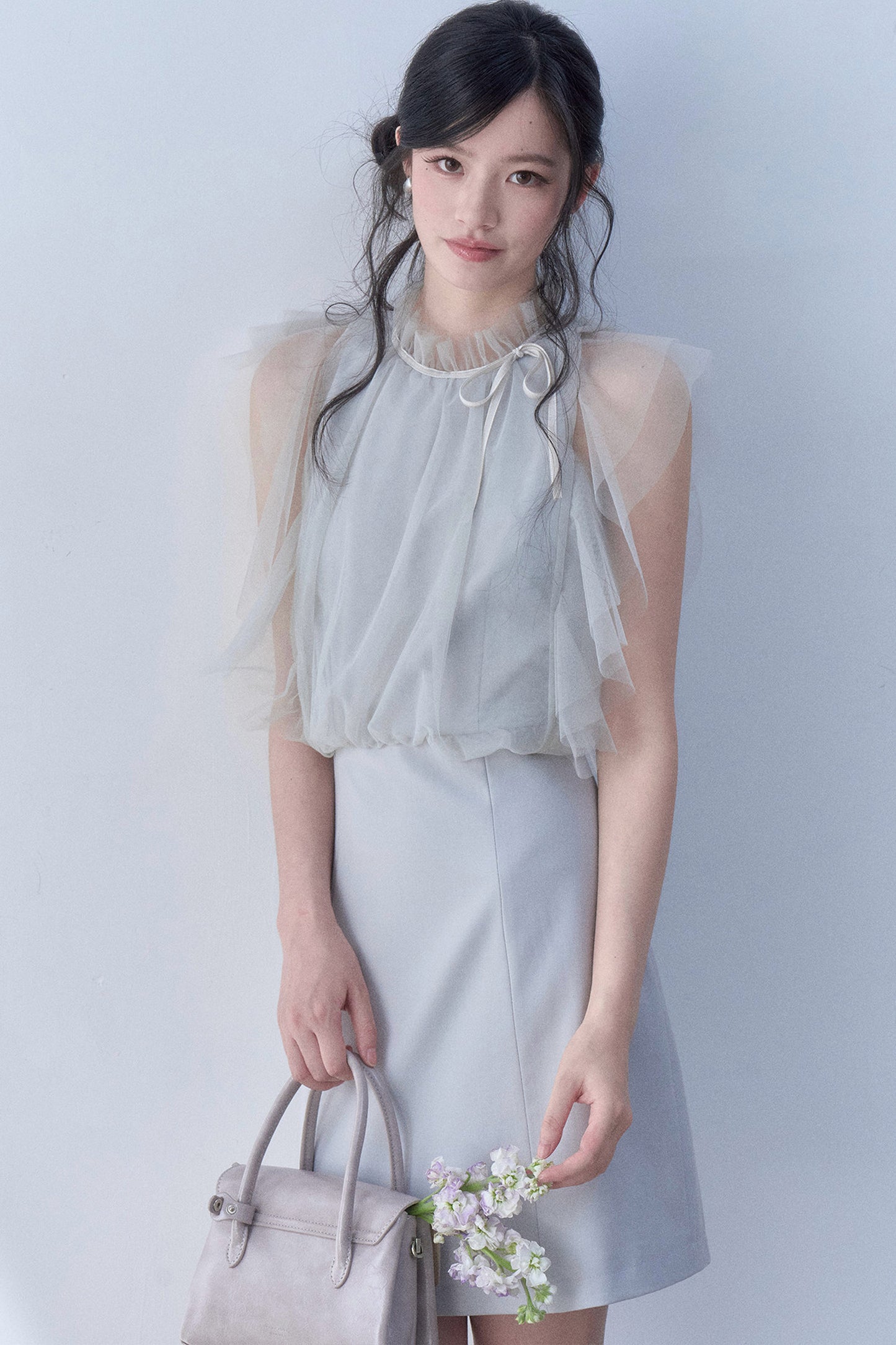 Plissiertes Kleid mit Mesh-Patchwork