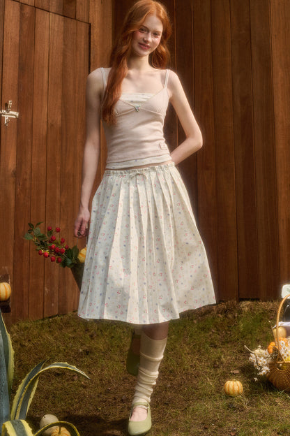 Hoodie and Pleated Skirt Set-Up