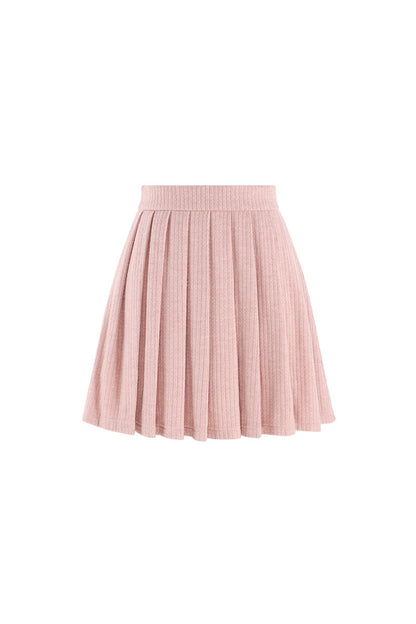 Completo rosa con top e gonna e abito rosso con scollo a V