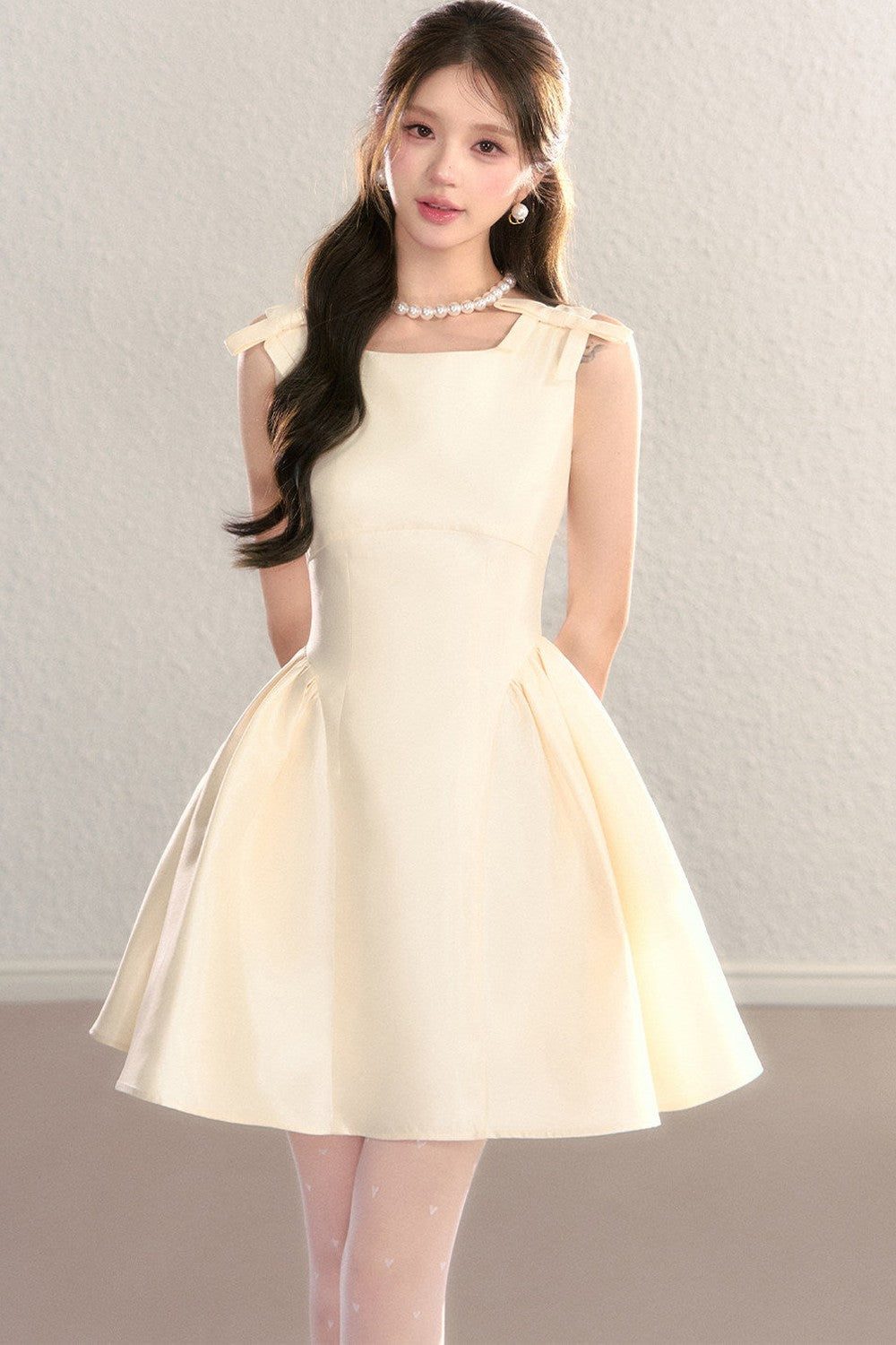 French Sleeveless Cinched Dress