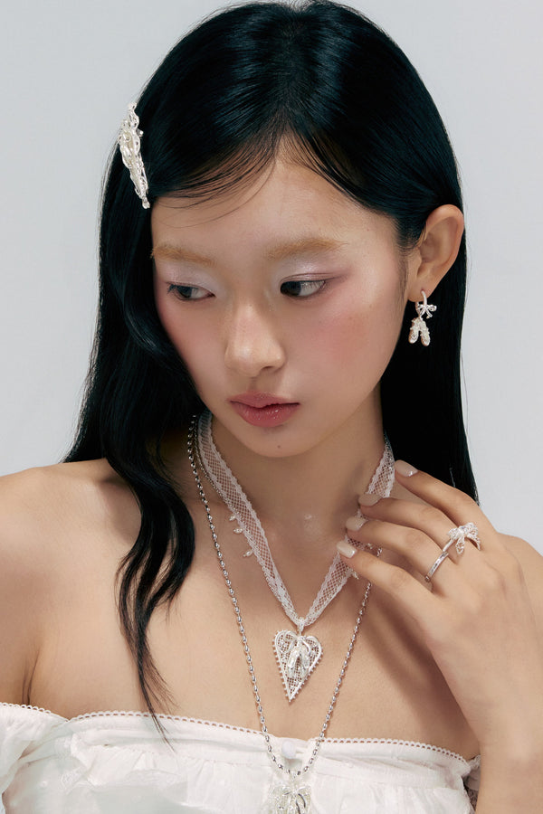 Lace Heart Pendant Necklace