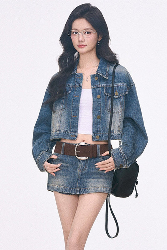 Ensemble 3 pièces avec veste courte en denim, pantalon à ourlet arrondi et haut