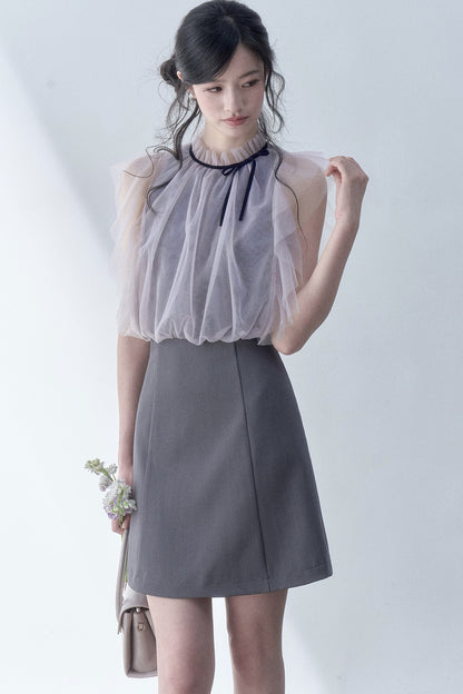 Plissiertes Kleid mit Mesh-Patchwork