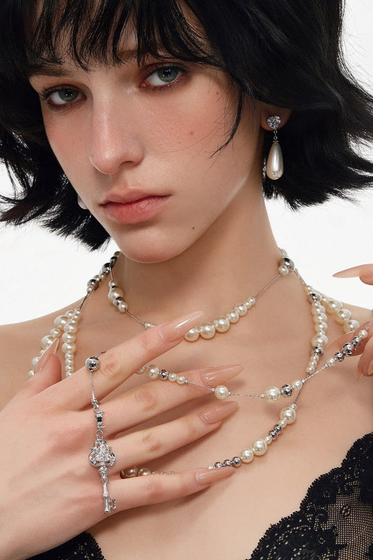 Broken Pearl Water Drop Necklace