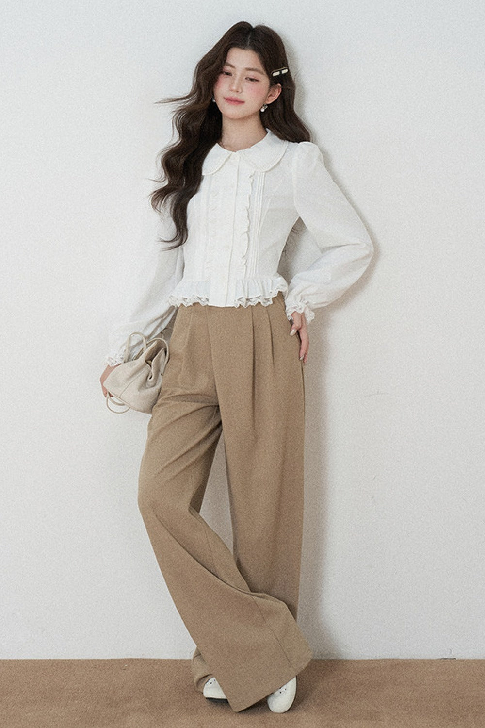 White Long-Sleeved Loose Pullover Doll Collar Shirt