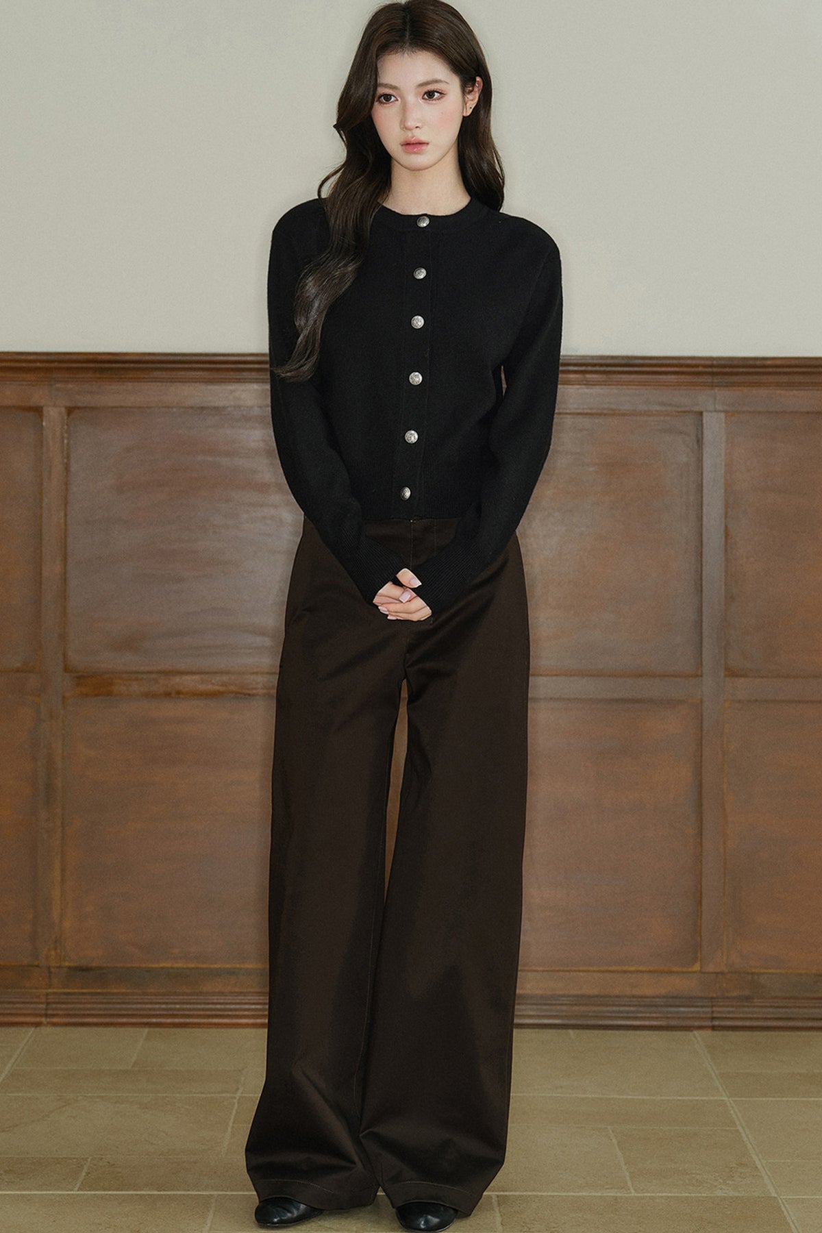 Pantalon taille basse à jambes larges