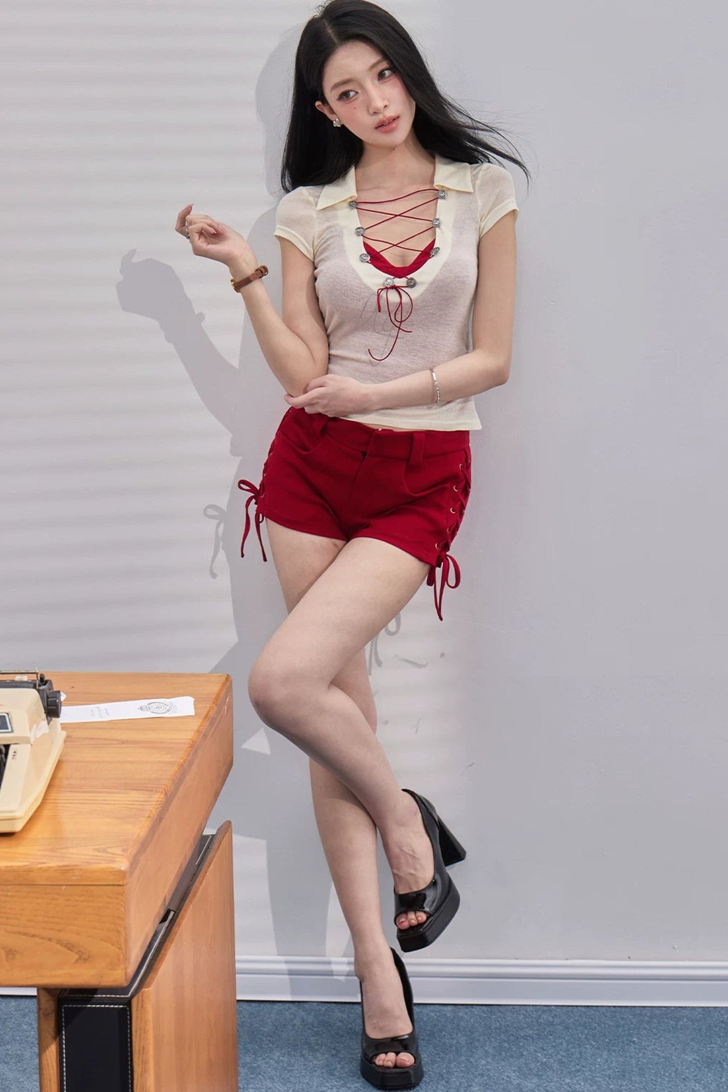 Color-Block Strappy Shorts Set-Up