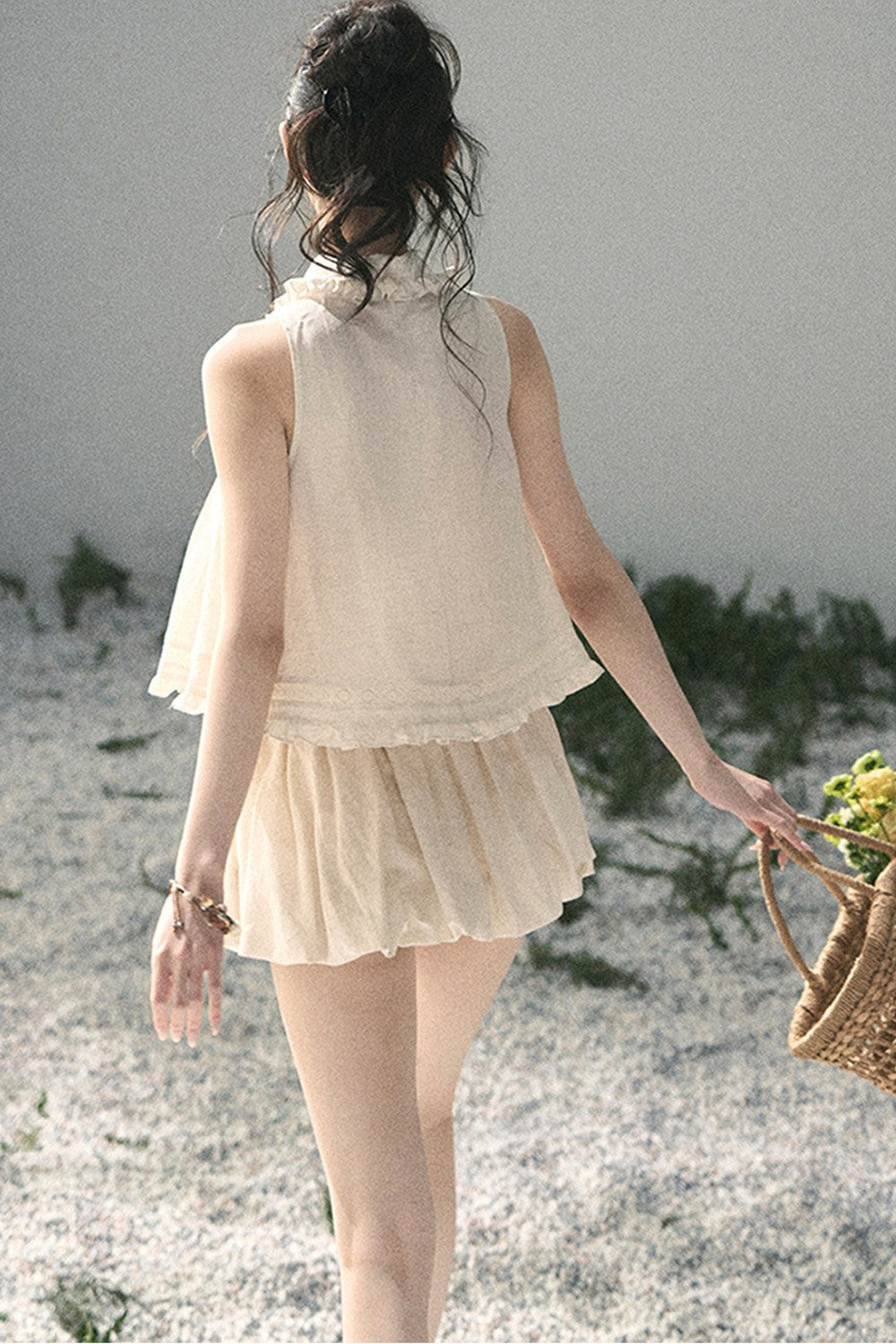 Conjunto de top de encaje francés y falda capullo